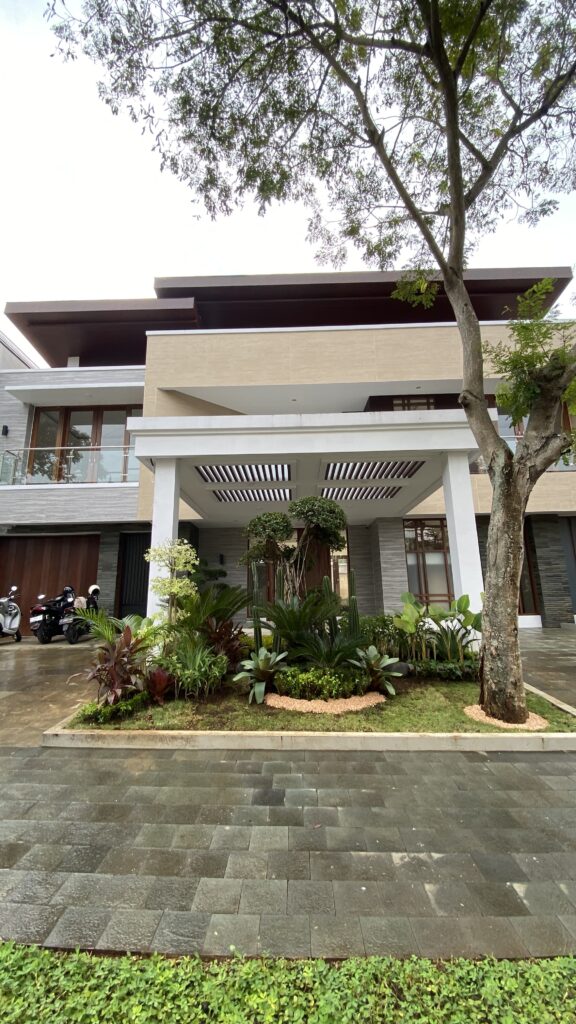 Modern Garden-Residential-Semarang